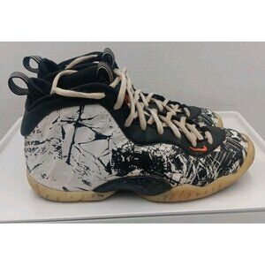Nike Air Foamposite Shattered Backboard White Black 644791-011 Sz 3.5y